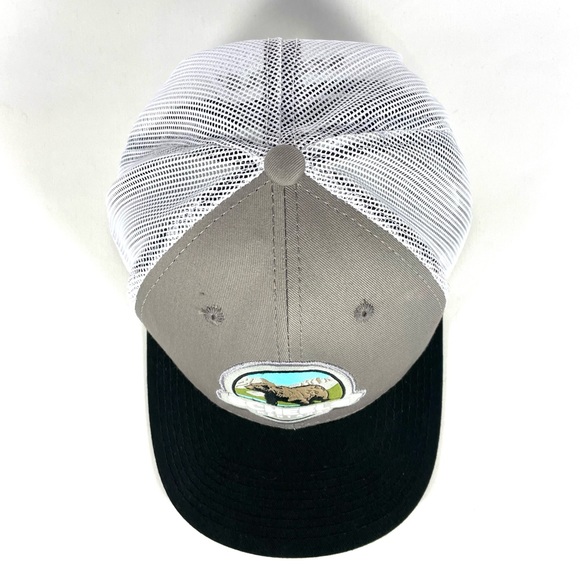 Scheels Montana Bear Gray Black Mesh Snapback Trucker Cap - Picture 3 of 7